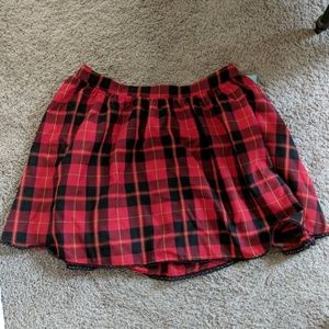 Plus size red and black plaid skirt